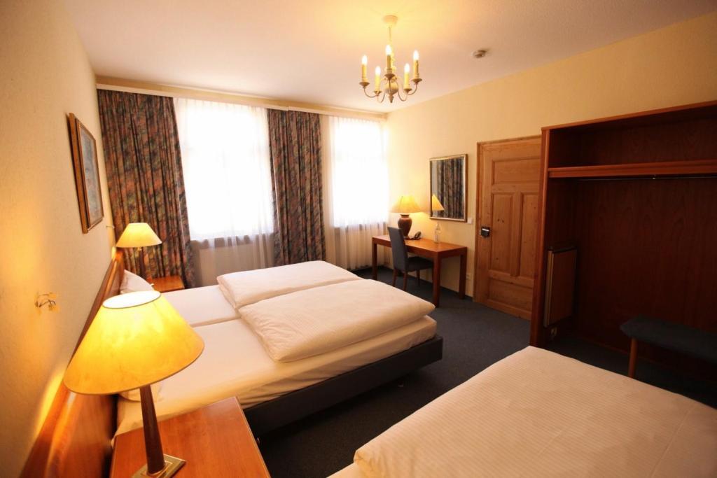 Altstadthotel Fürth Rum bild
